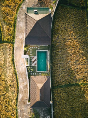 Chic Designer Villas - Steps from Lima Beach